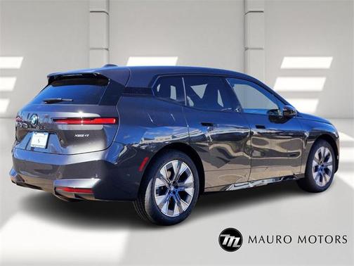 2026 BMW iX xDrive45