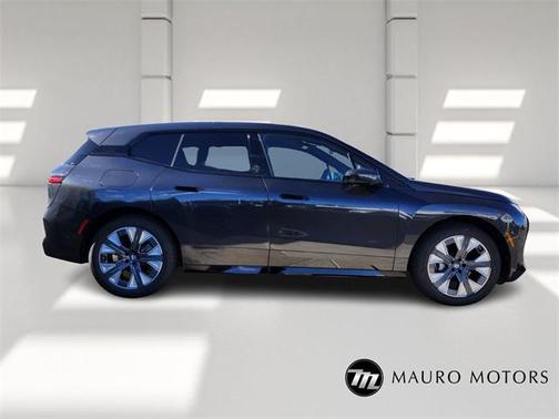 2026 BMW iX xDrive45