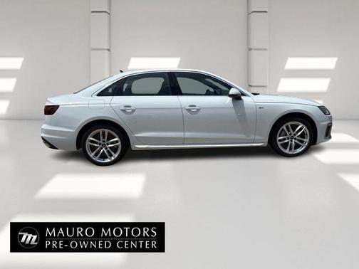 2021 Audi A4 45 S line Premium