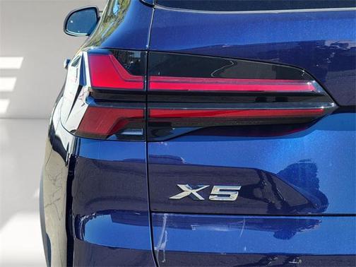 2025 BMW X5 xDrive50e