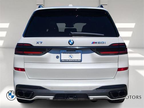 2024 BMW X7 M60i
