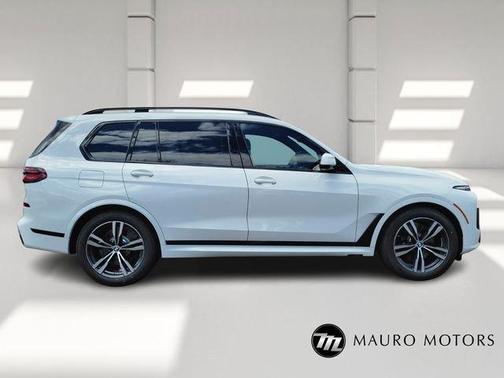 White 2026 BMW X7 xDrive40i