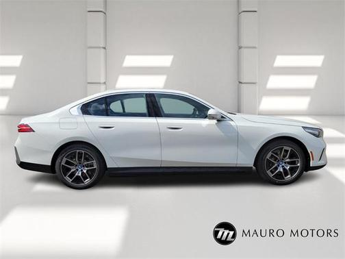 2024 BMW i5 eDrive40