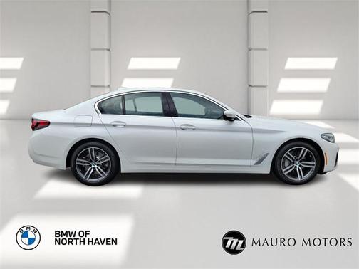 2022 BMW 530 i xDrive