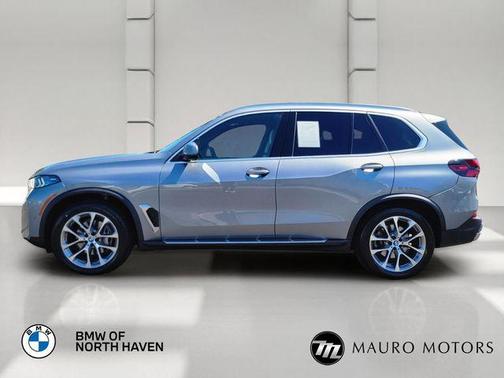 Gray 2024 BMW X5 xDrive40i
