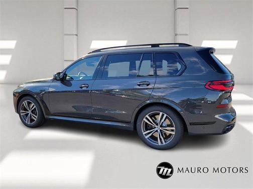 2026 BMW X7 M60i
