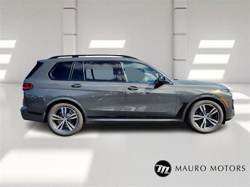 2026 BMW X7 M60i