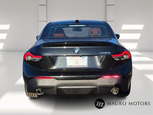 2025 BMW 230 i xDrive