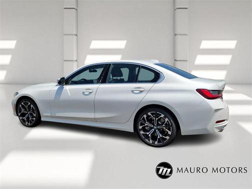 2025 BMW 330 i xDrive