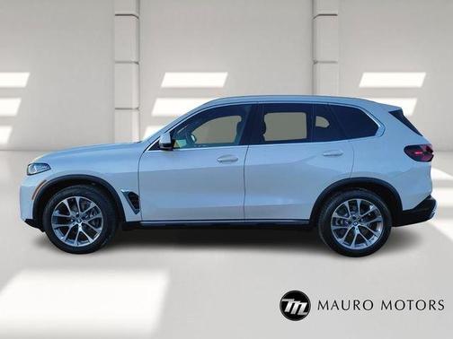 White 2026 BMW X5 xDrive40i