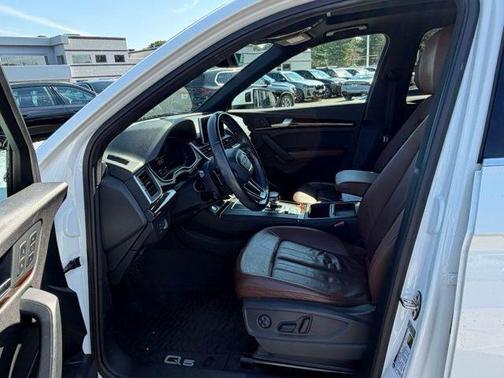 Ibis White 2018 Audi Q5 2.0T Premium Plus