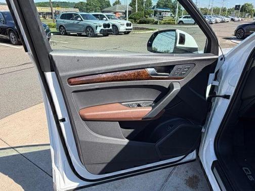 Ibis White 2018 Audi Q5 2.0T Premium Plus