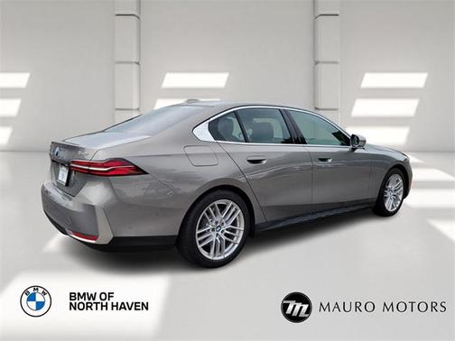 2024 BMW 540 i xDrive