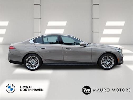 2024 BMW 540 i xDrive