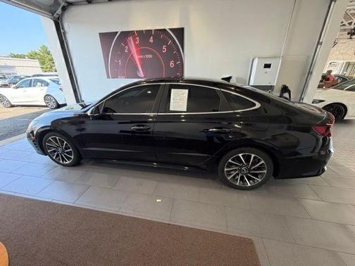 Black 2020 Hyundai SONATA Limited