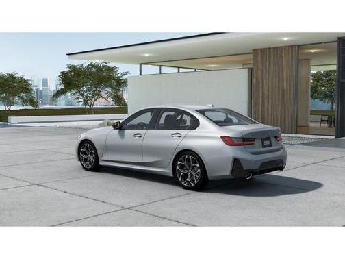 2025 BMW 330 i xDrive