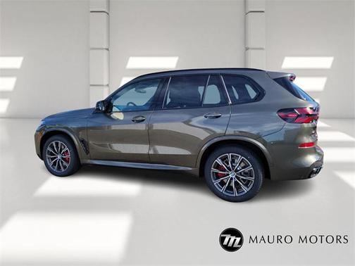 2026 BMW X5 M60i