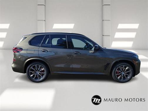 2026 BMW X5 M60i