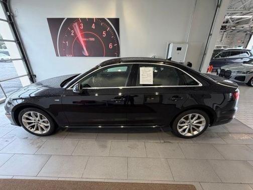 Mythos Black Metallic 2019 Audi A4 2.0T Premium Plus