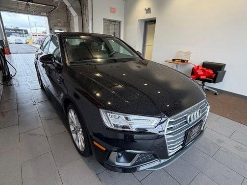 Mythos Black Metallic 2019 Audi A4 2.0T Premium Plus