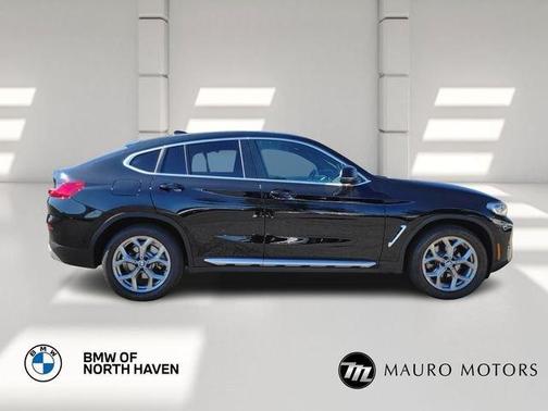Black 2022 BMW X4 xDrive30i