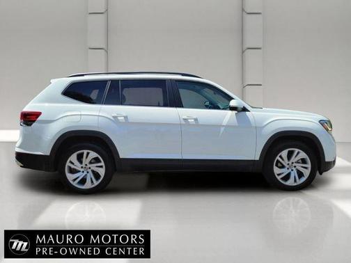 Pure White 2021 Volkswagen Atlas 3.6 V6 SE w/ Technology