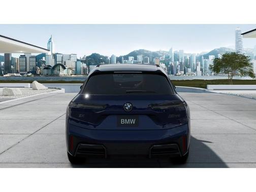 2026 BMW iX M70