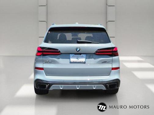 Gray 2026 BMW X5 xDrive40i