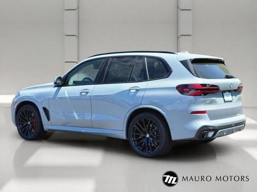 Gray 2026 BMW X5 xDrive40i