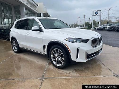 White 2024 BMW X5 xDrive40i