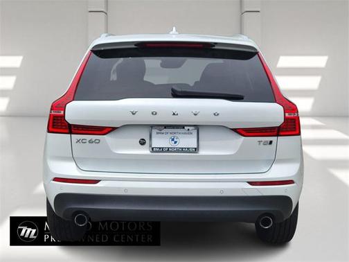2021 Volvo XC60 T5 Momentum