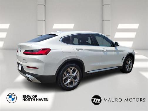 2024 BMW X4 xDrive30i