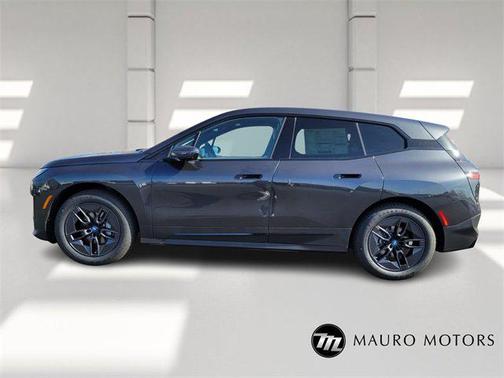 2025 BMW iX xDrive50