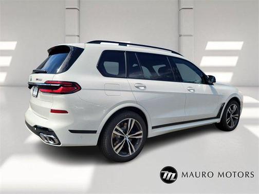 2026 BMW X7 M60i