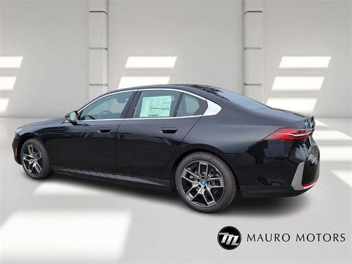 2025 BMW i5 xDrive40