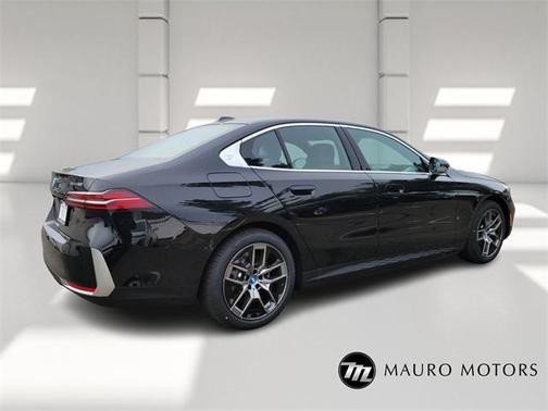 2025 BMW i5 xDrive40