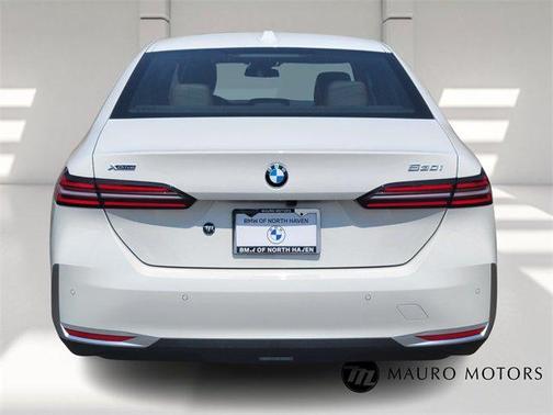 2026 BMW 530 i xDrive