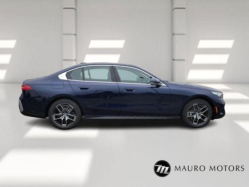 2026 BMW 530 i xDrive