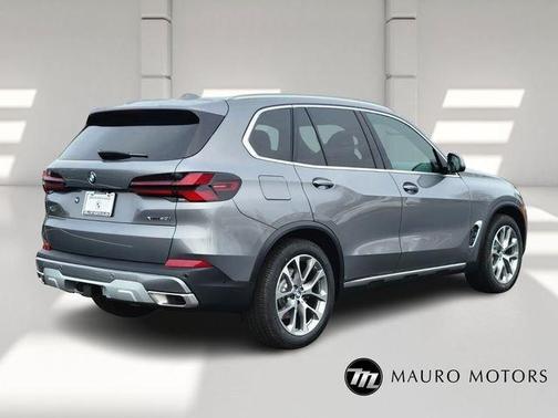 Gray 2026 BMW X5 xDrive40i