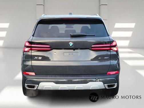 Gray 2026 BMW X5 xDrive40i