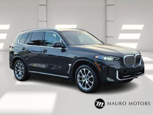 Gray 2026 BMW X5 xDrive40i