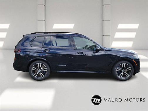 2026 BMW X7 M60i