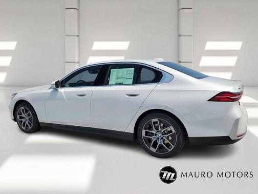 2026 BMW 530 i xDrive