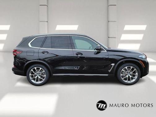 Black 2026 BMW X5 xDrive40i