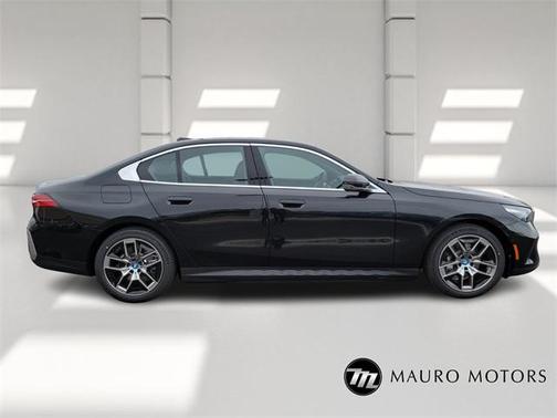 2024 BMW i5 eDrive40