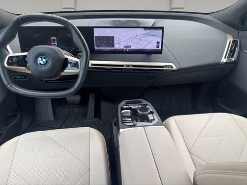 2024 BMW iX xDrive50