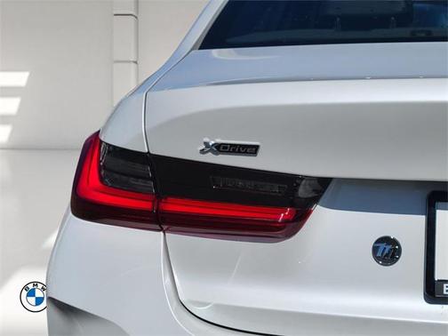 2024 BMW 330 i xDrive