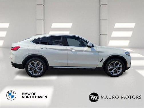 2024 BMW X4 xDrive30i