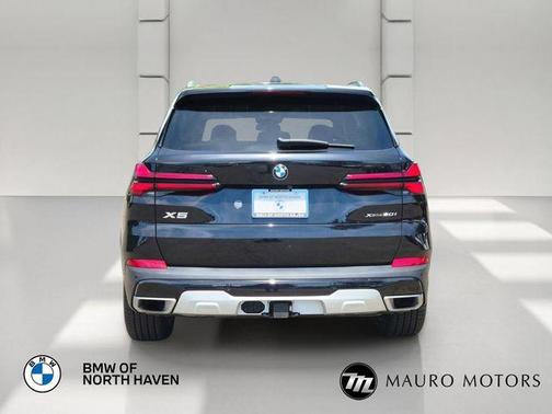 Black 2024 BMW X5 xDrive40i