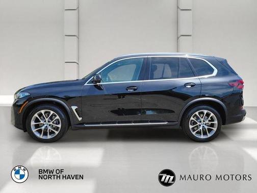 Black 2024 BMW X5 xDrive40i